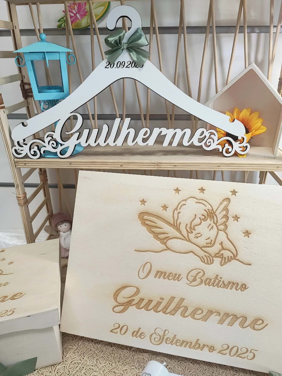 Caixa de batizado personalizada com vela