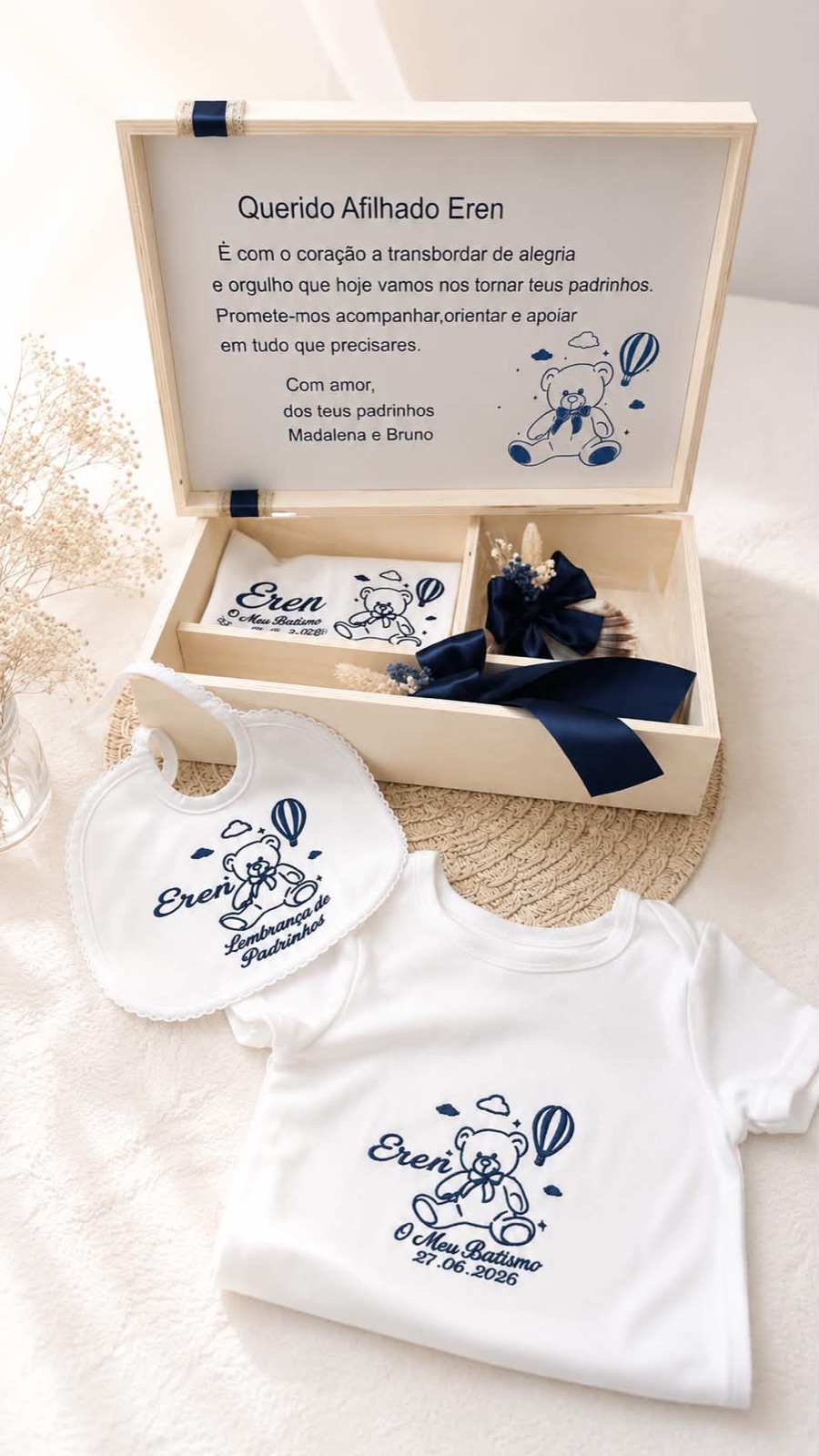 Caixa de batizado personalizada com vela