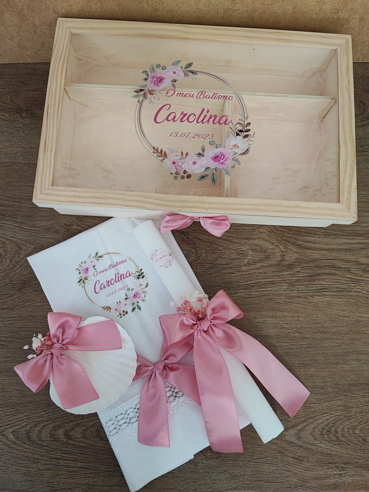 Caixa de batizado personalizada com vela
