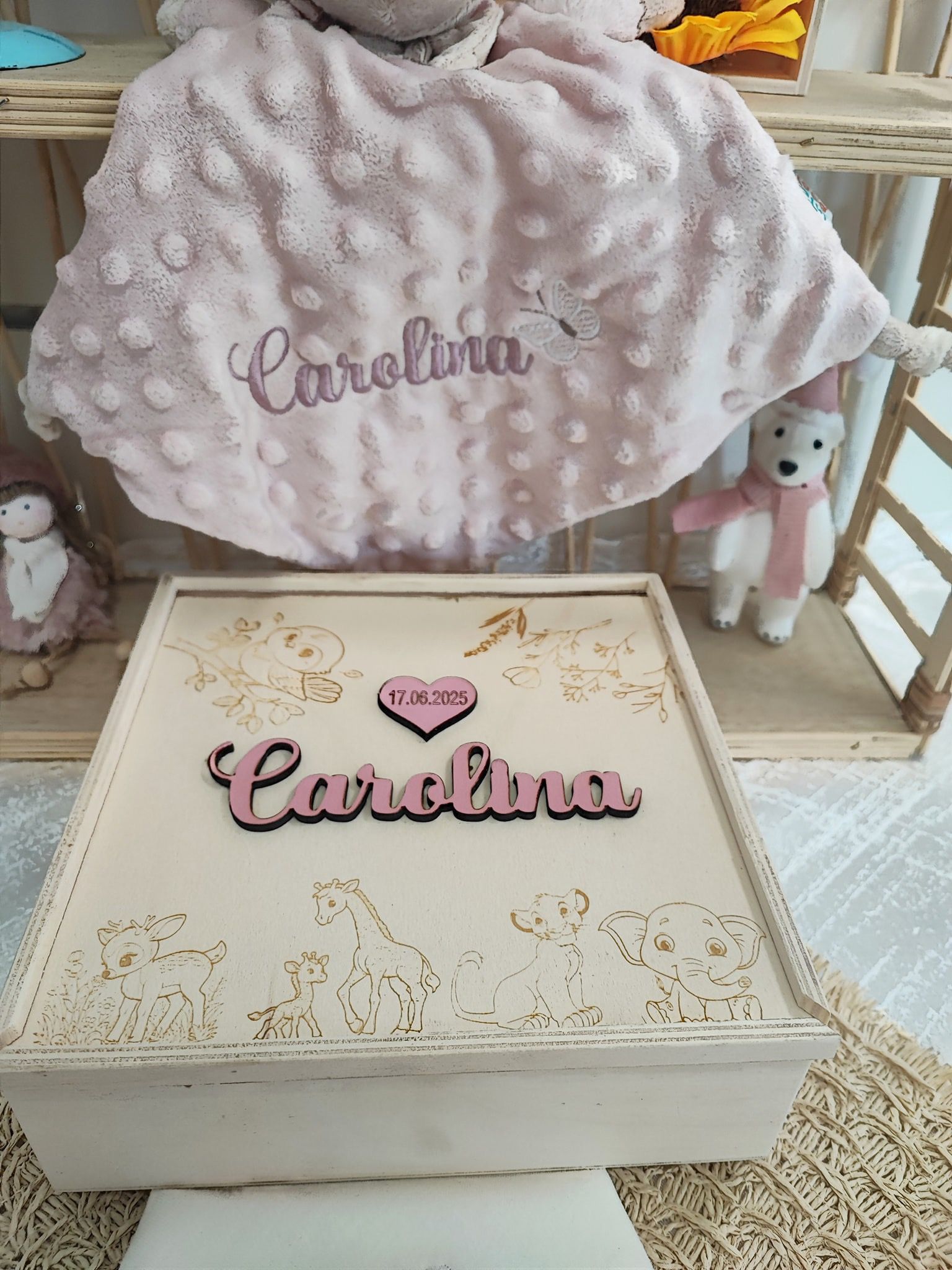Peça bordada personalizada para bebé