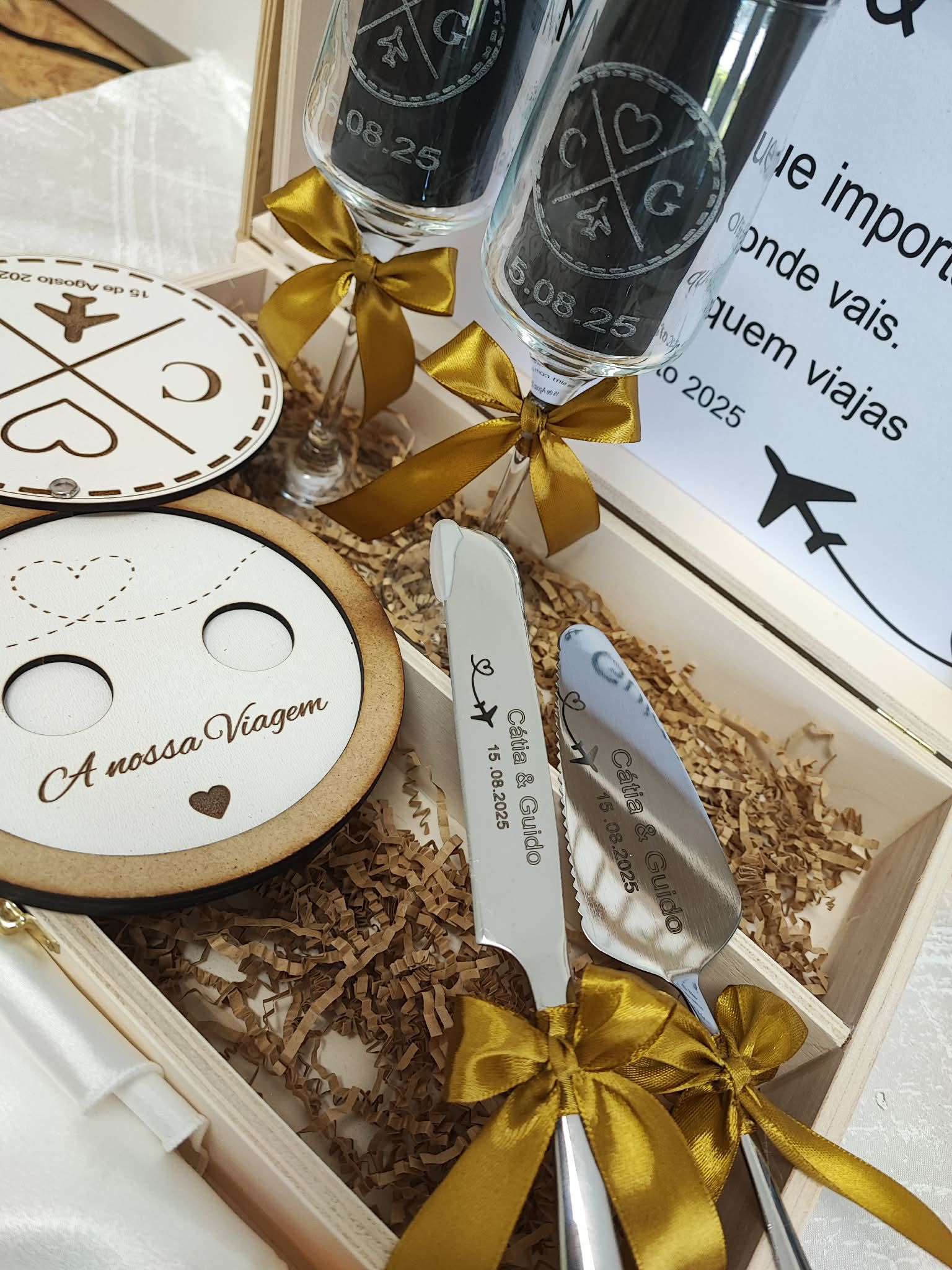 Porta-alianças de casamento personalizado