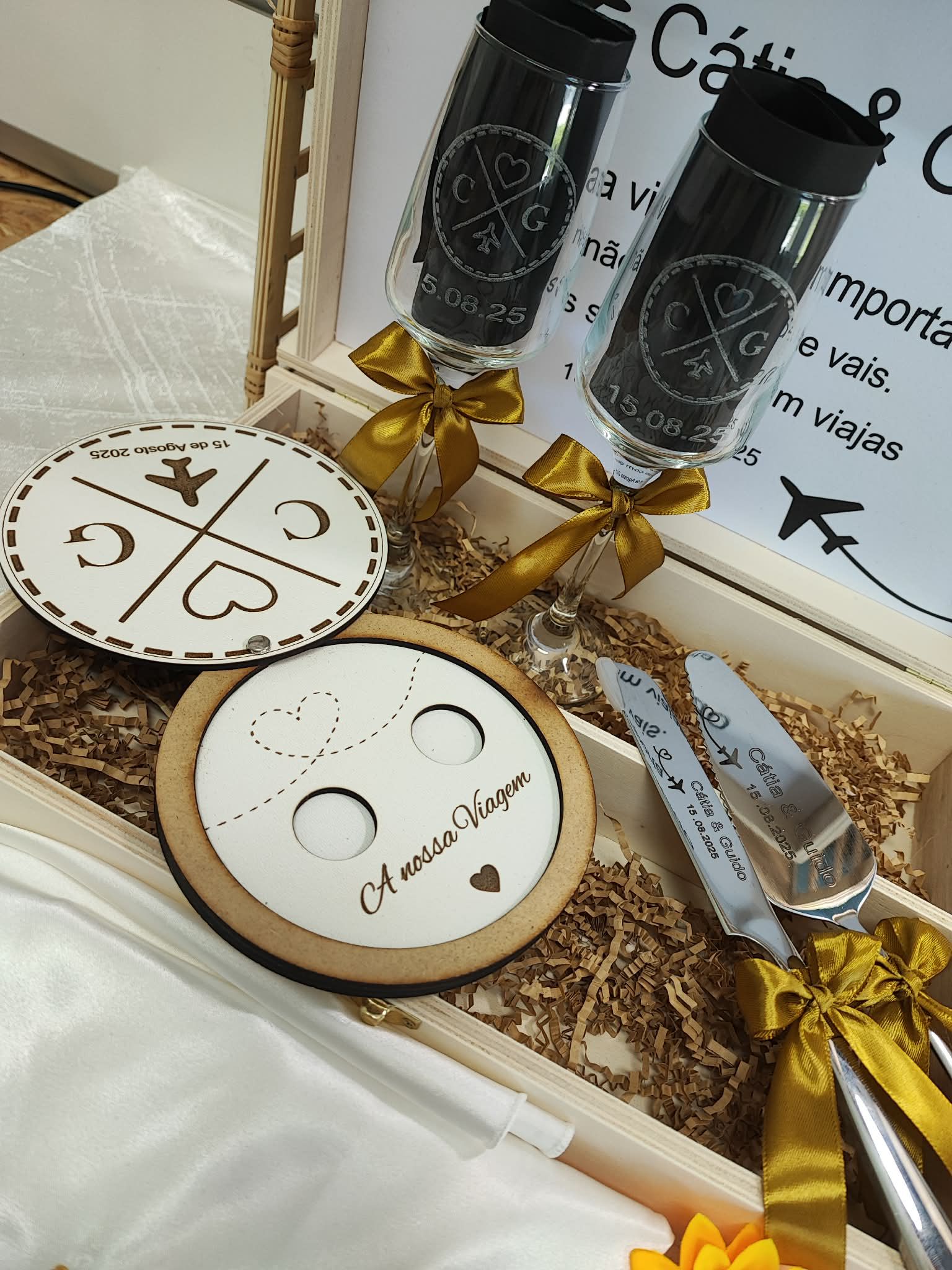 Porta-alianças de casamento personalizado