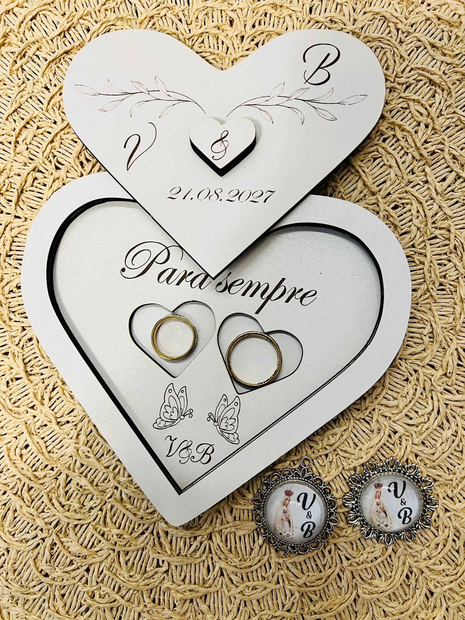 Porta-alianças de casamento personalizado