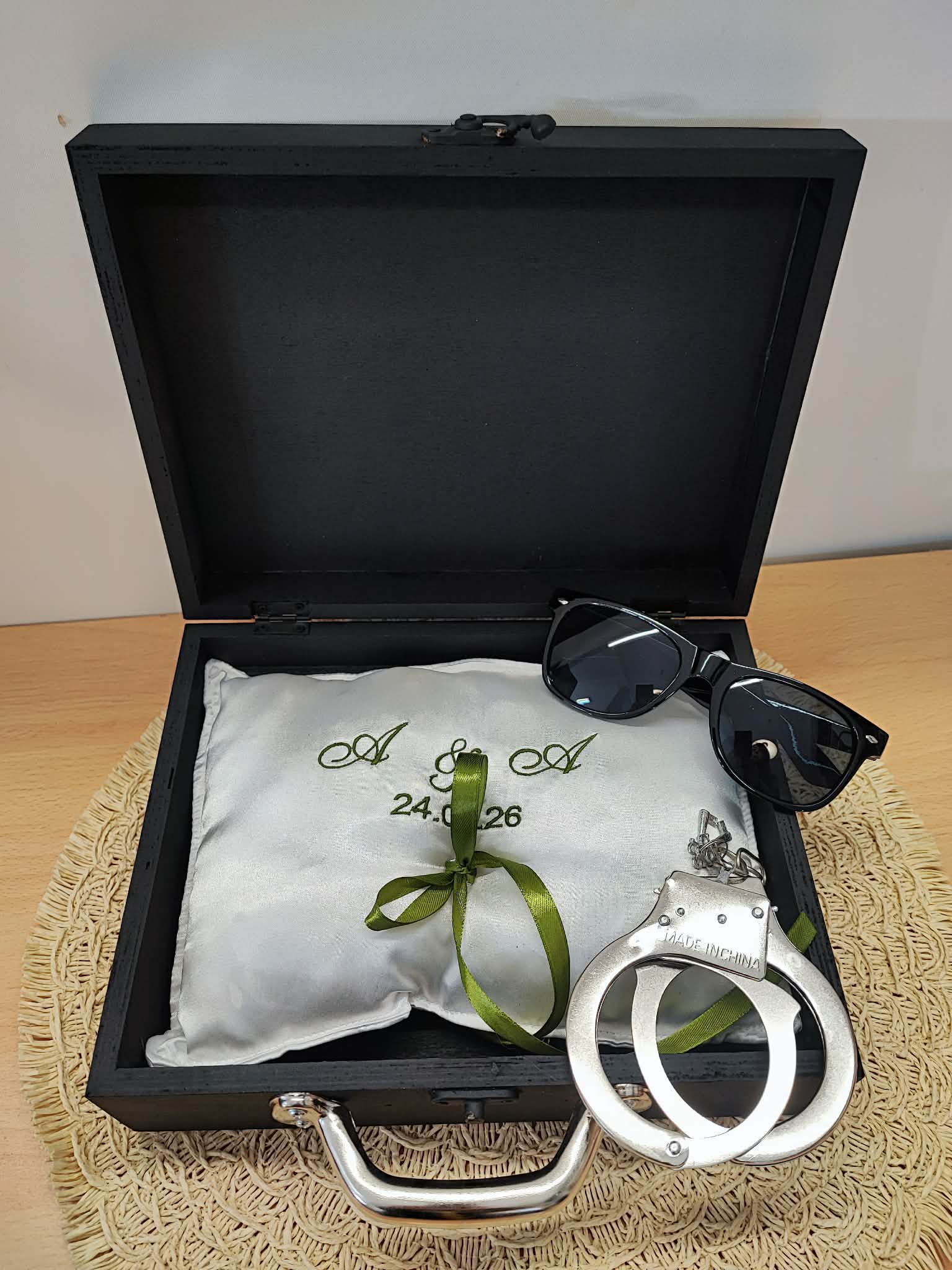 Porta-alianças de casamento personalizado