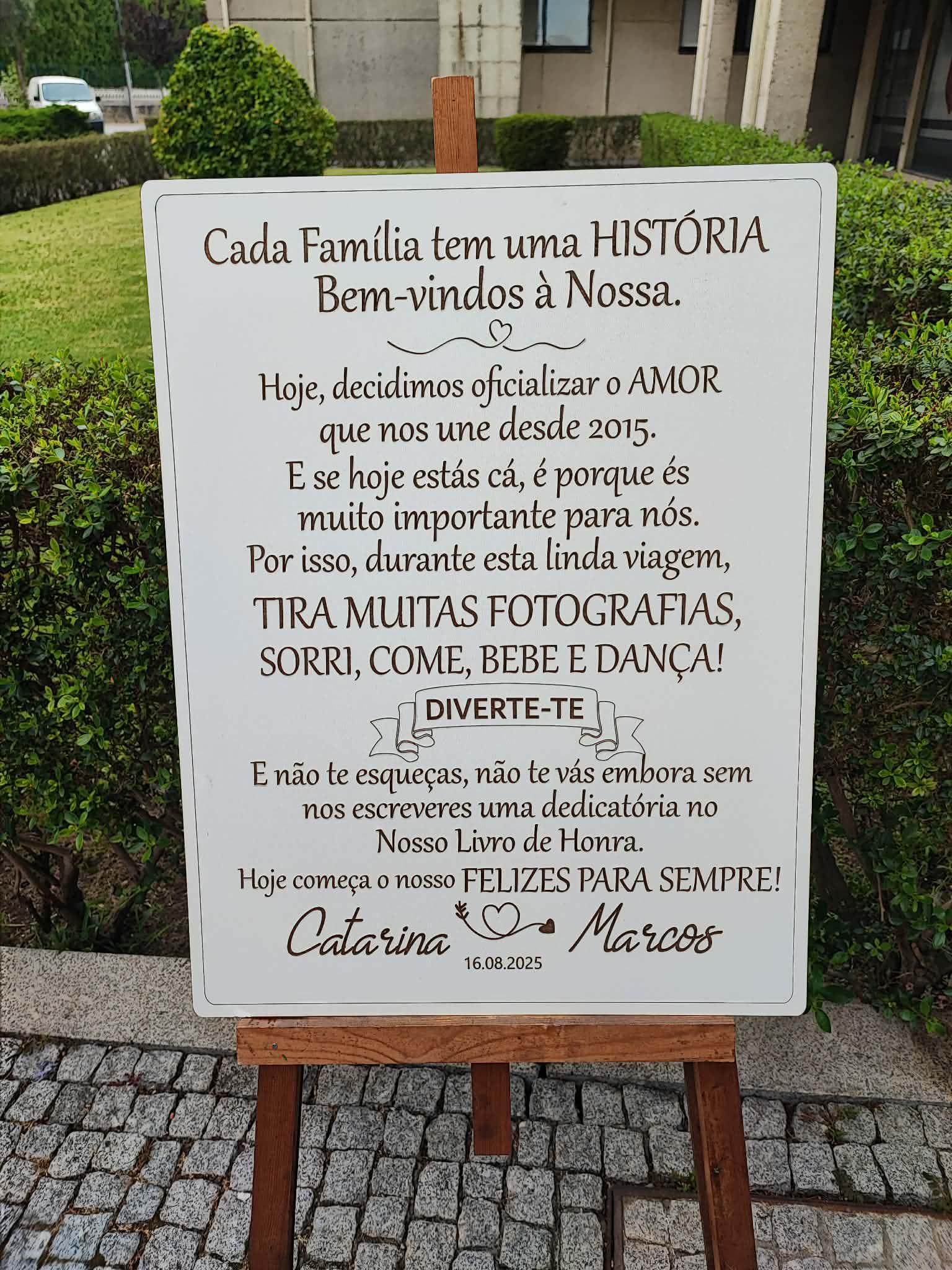 Placar de boas-vindas personalizado para casamento