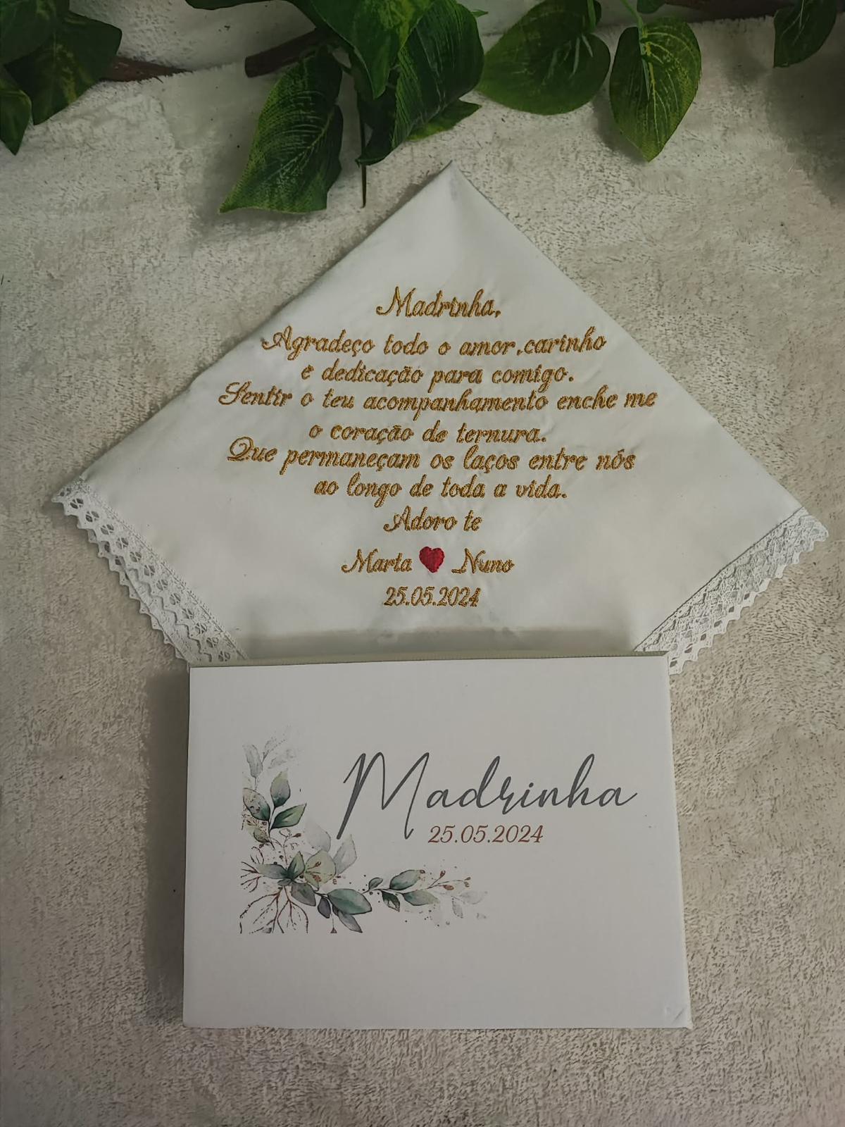 Peça personalizada para padrinhos de casamento