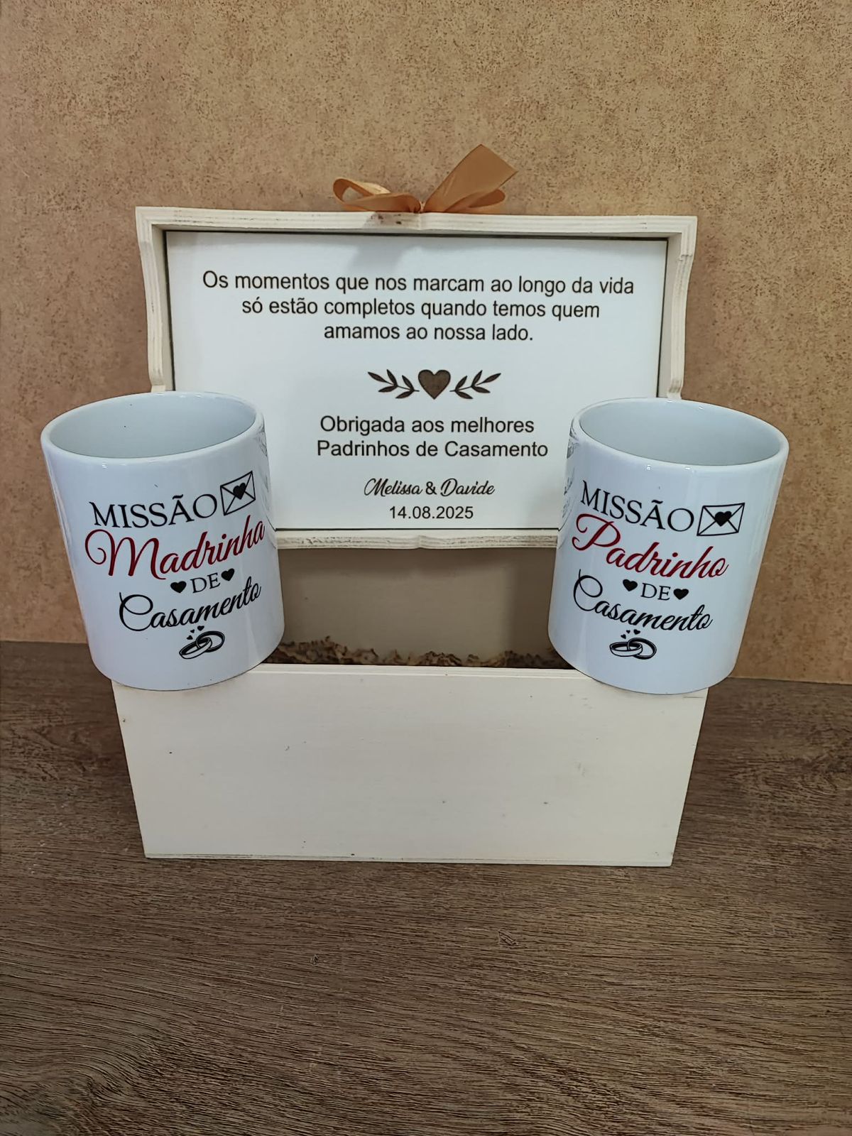 Peça personalizada para padrinhos de casamento