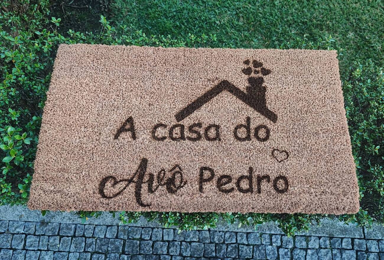 Tapete personalizado 'A casa do Avô Pedro'