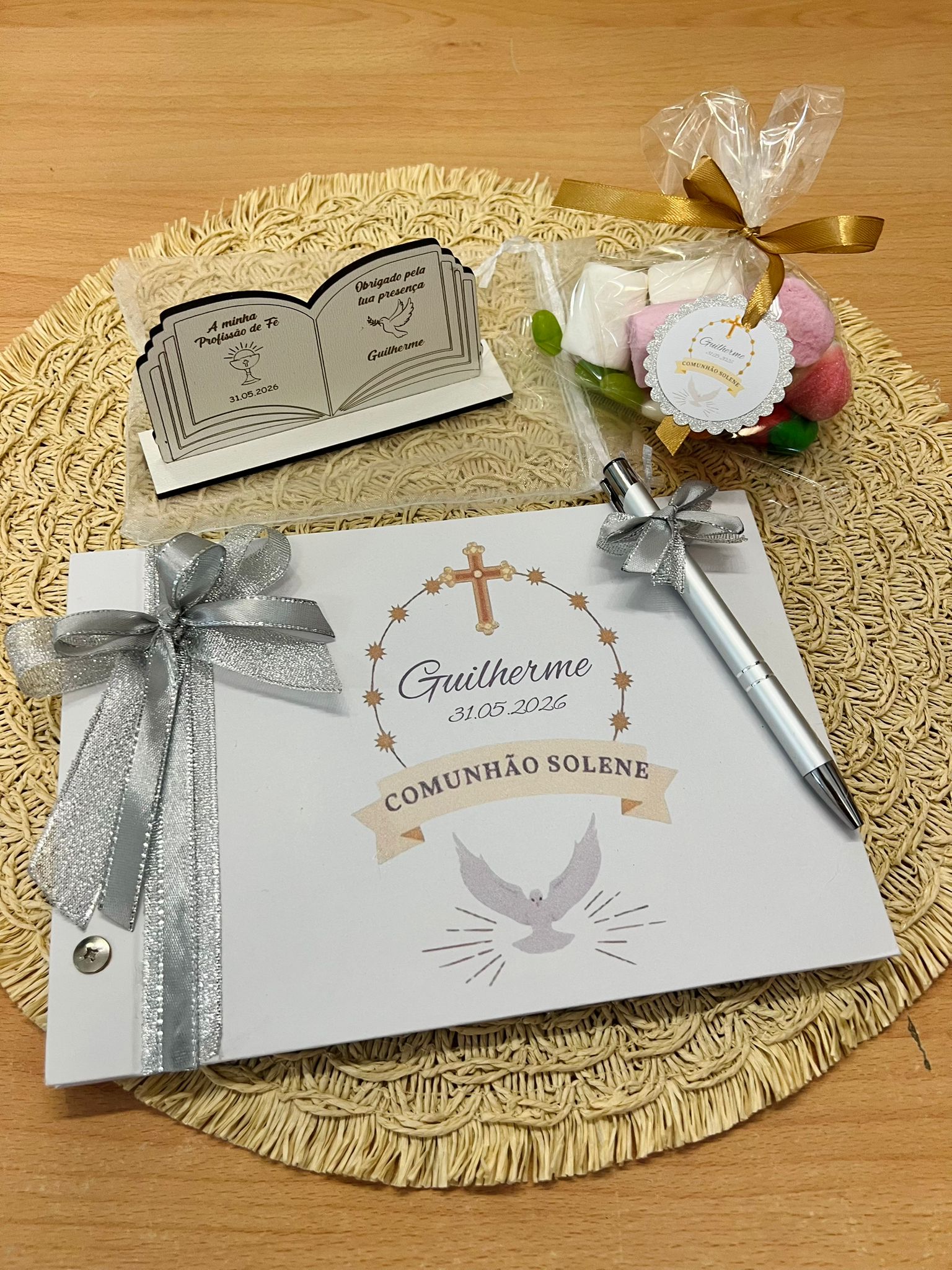 Livro de dedicatórias de Primeira Comunhão